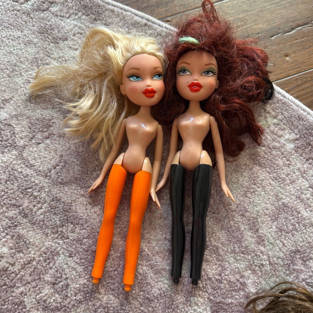 Bratz Dolls Phoebe & Cloe Chloe from the "I-Candy" series Doll Lot 2001